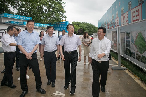 省文旅厅调研钟山风景名胜区旅游服务中心项目建设情况